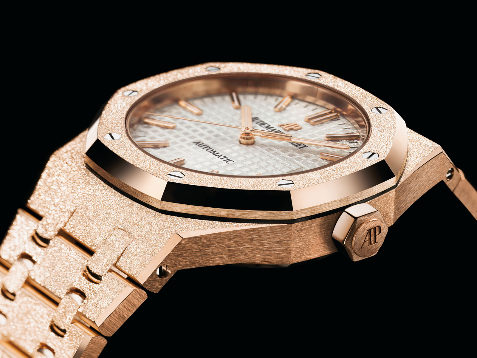 Audemars-Piguet-Royal-Oak-Frosted-Gold